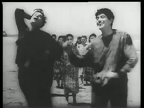 Watch Yaaro Surat Hamari Pe - Superhit Best Friends Song - Shammi Kapoor, Raaj Kumar - Ujala (1959) Video