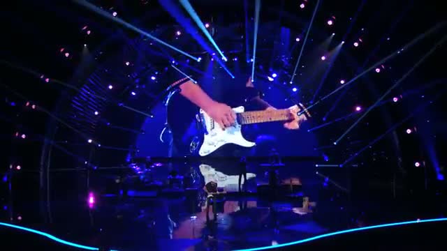Watch Brad Paisley - "I Can't Change the World" Performance on AGT - America's Got Talent 2013 Video
