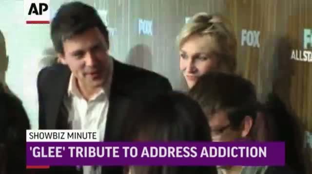 Watch ShowBiz Minute: Shakira, Monteith, Cowell Video