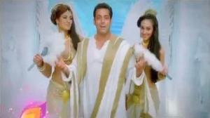 Watch Salman Khan is back with Bigg Boss Season 7 - Saath Saat!! Video