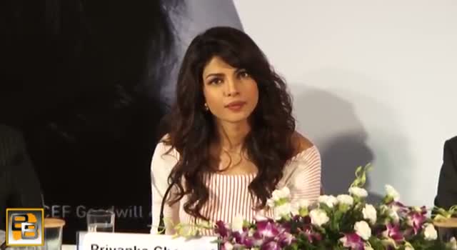 Watch Hrithik Roshan & Priyanka Chopra's HOT KISSING scene Video