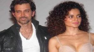 Watch Kangana Ranaut PLUNGING NECKLINE Video