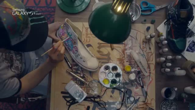 Watch Samsung GALAXY S4 zoom - Official TV Commercial Video