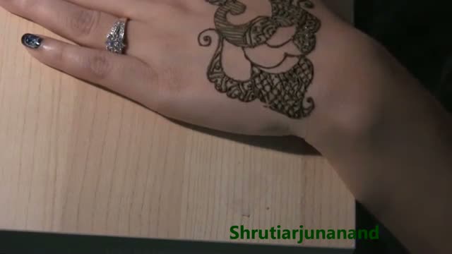 Watch Mehendi Henna Design For EID "Eid Mubarak to All" Video