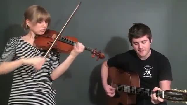 Watch Hungarian Folk Songs "Szep asszonynak kurizalok" "Gyorscsardas" Video