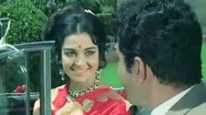 Watch Resham Ki Dori Ho Kahaan Jaiho (Ending) - Manoj Kumar, Asha Parekh - Sajan (1969) Video