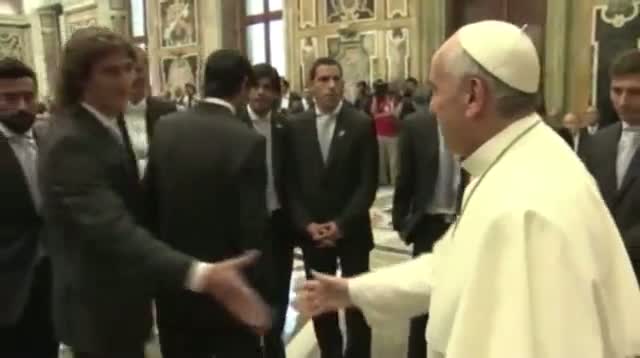 Watch Pope Francis Greets Football Stars Video
