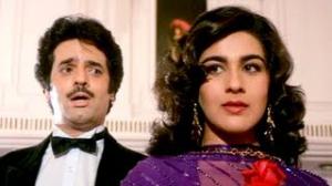 Watch Bul Bul Yeh Desh Paraya Hai - Hindi Movie Song - Kala Dhanda Gorey Log (1986) - Amrita Singh, Akbar Khan Video