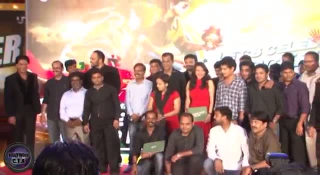 Watch Chennai Express SUCCESS PARTY: Shahrukh Khan, Rohit Shetty & 200 crores Video