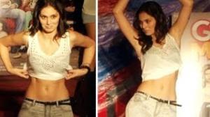 Watch Bruna Abdullah's $EXY BELLY DANCE : Grand Masti Special Video