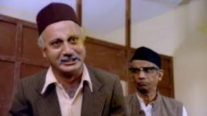 Watch Anupam Kher Reacts On The Corrupt System - Custom Department Superhit Scene - Saaransh (1984) Video