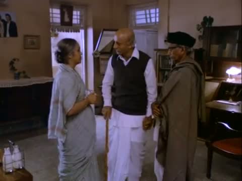 Watch Anupam Kher shouts at Rohini Hattangadi for being superstitious - Hindi Movie Scene - Saaransh (1984) Video