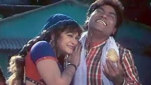 Watch Pyari Pyari Tarkariya - Johnny Lever - Bollywood Fun Song - Krishna Tere Desh Mein. Video