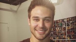 Watch EXCLUSIVE - RYAN GUZMAN TALKS PRETTY LITTLE LIARS SEASON 4 SUMMER FINALE: TRENDIN' ON TEEN! Video