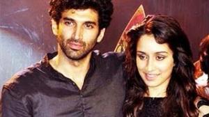 Watch Aditya Roy Kapoor & Shraddha Kapoor CAUGHT Getting Cozy Video