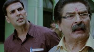 Watch Asrani gets hyper on Akshay Kumar - Khatta Meetha Movie Video