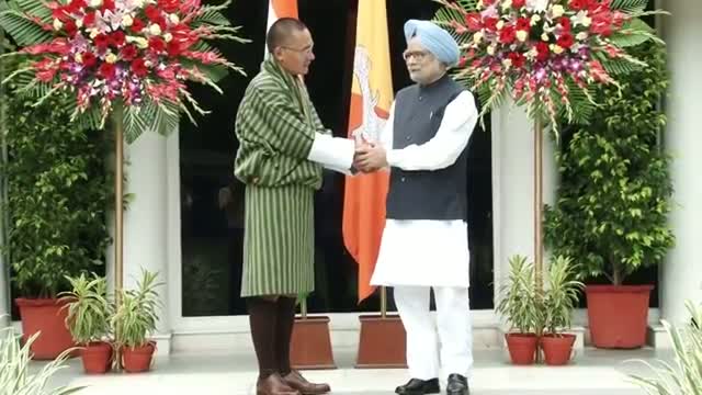 Watch PM receiving the Prime Minister of Bhutan, Mr. Lyonchhen Tshering Tobgay Video
