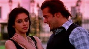 Watch Will Asin accept Salman's proposal ? - London Dreams Video
