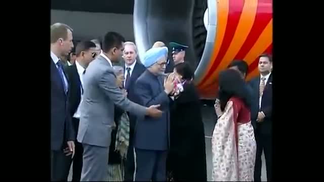 Watch PM arrives at Pulkovo Airport,St. Petersburg, Russia to attend the G-20 Summit. Video