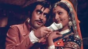 Watch Paise Bina Pyar Fizool Hai - Kishore Kumar Hit Song - Imaan (1974) - Sanjeev Kumar Video