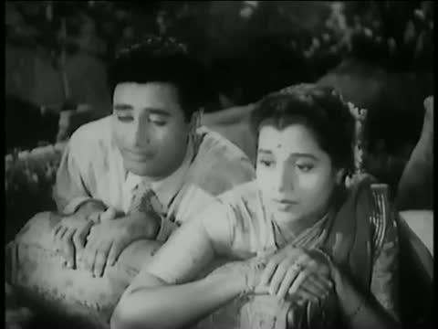 Watch Yaad Kiya Dil Ne Kahan Ho Tum - Best Romantic Hindi Song - Dev Anand, Usha Kiran - Patita (1953) Video