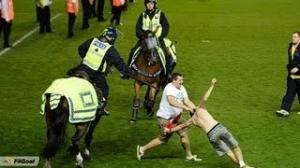 Watch (Violence) Bristol City vs Bristol Rovers Fight Between Fans And Police Use Horse 2013 Video