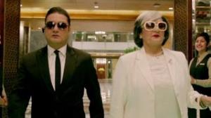 Watch Dolly Ahluwalia's richness attracts Nikhil Pandey - Bajatey Raho Video