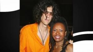 Watch Robin Quivers Reveals Cancer Fight Video