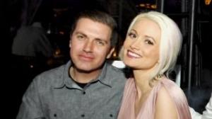 Watch Holly Madison Ties the Knot Video