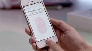 Watch Turns Out 'c' In Apple's iPhone 5c Doesn't Stand For 'Cheaper;' As Shares Fall, Icahn Buys Video
