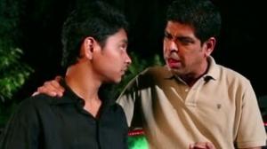 Watch Murli Sharma eyes on Veena Malik - Zindagi 50 50 Movie Video