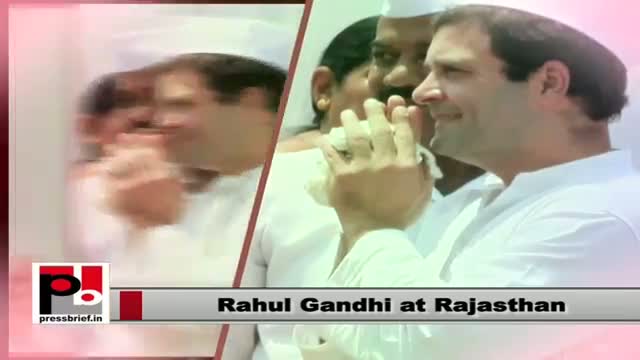 Watch People of Rajasthan give a rousing welcome to Rahul Gandhi Video