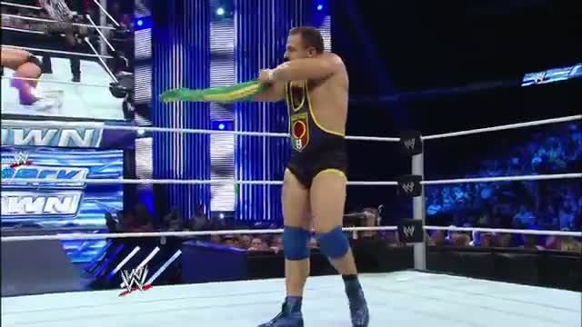 Watch Santino vs. Damien Sandow: WWE SmackDown, Sept. 13, 2013 Video