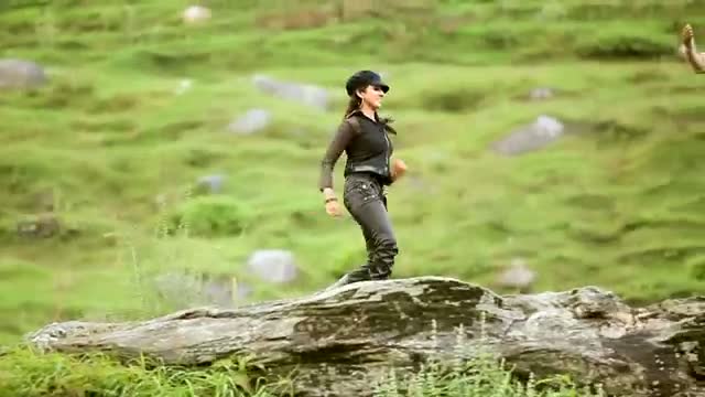 Watch Safe ( Full HD Brand New Punjabi Song 2013 ) | Singer - Maninder Mehak Video