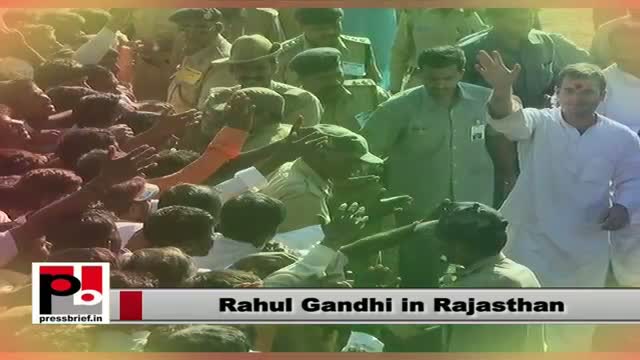 Watch Rahul Gandhi strikes a chord with the Tribals in Rajasthan, assures full support Video