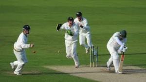 Watch Durham on Verge of Winning Title - Durham v Nottinghamshire, Day 2 Highlights 2013 Video