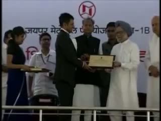 Watch PM lays the foundation stone of Phase-1B of Jaipur Metro Video
