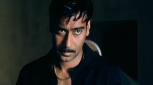 Watch Vivek Oberoi joins Ajay Devgn's gang - Company Video