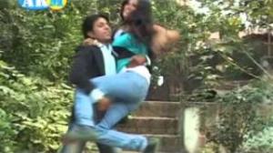 Watch Rahiya Tu Hoike Taiyaar ( Bhojpuri New Hot Romantic Song ) Singer - Vicky Raj Video