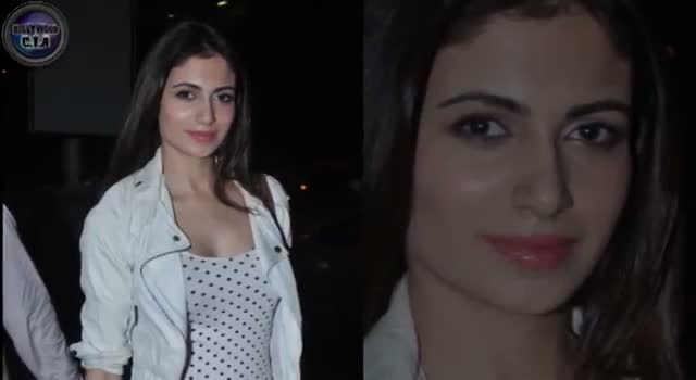 Watch Sunny Leone, Ranbir Kapoor & Pallavi Sharda @ Besharam private screening Video