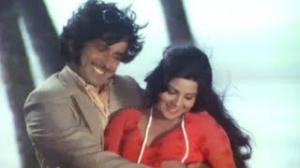 Watch Bharkha ka Mausam - Bollywood Classic Hit Song - Salaakhen (1975) - Shashi Kapoor, Sulakshana Pandit [Old is Gold] Video