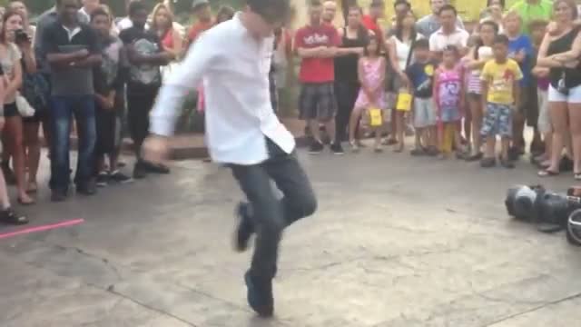 Watch Las Vegas Street Dancer Video