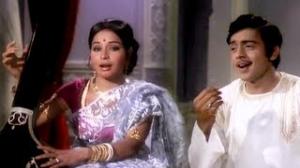 Watch Re Man Sur Mein Ga - Classical Song - Lal Patthar (1971) - Raaj Kumar, Hema Malini, Raakhee, Vinod Mehra (Old is Gold) Video