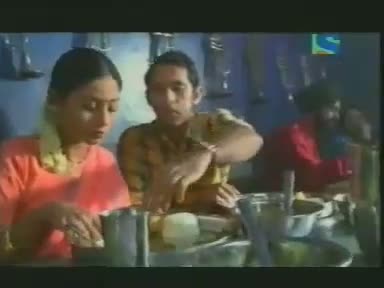Watch Zandu Pancharist - Khao Piiyo Bindaas Video