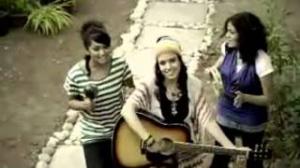 Watch Vodafone - Musical Greetings Video