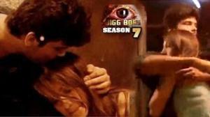 Watch Bigg Boss 7 Kushal KISSES Gauhar 8th October 2013 FULL EPISODE Video