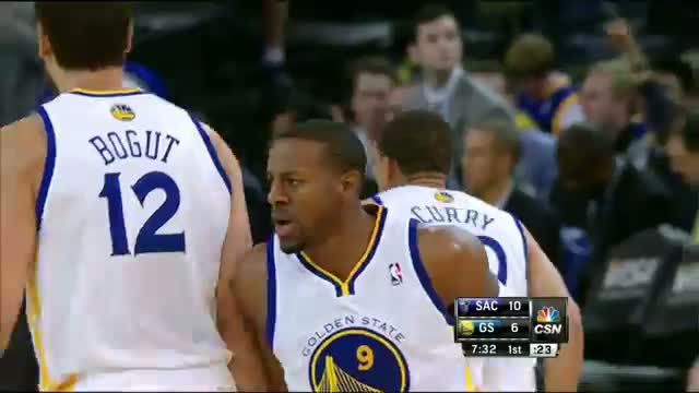 Watch NBA: Steph Curry's Half-Court Lob to Andre Iguodala! Video