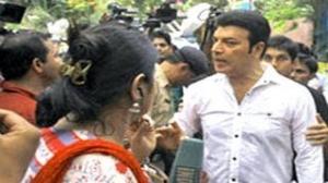 Watch Aditya Pancholi ATTACKS a News Reporter Video