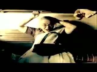 Watch SBI Life Insurance - Taaki rishton ke beech dooriyan na aaye Video
