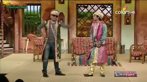 Watch Comedy Nights with Kapil - Akshay Kumar & Ronit Roy - 13th October 2013 - Part1/4 HD Video
